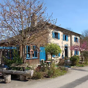 Ille Flottante, Maison Eclusiere Et Hebergements Insolites Sur Le Canal Bed & Breakfast