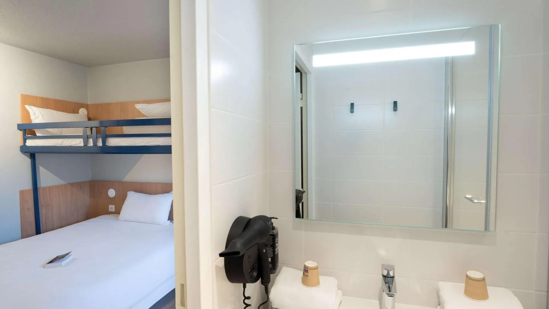 Ibis Budget Rennes Cesson Hotel 2*, Cesson-Sevigne